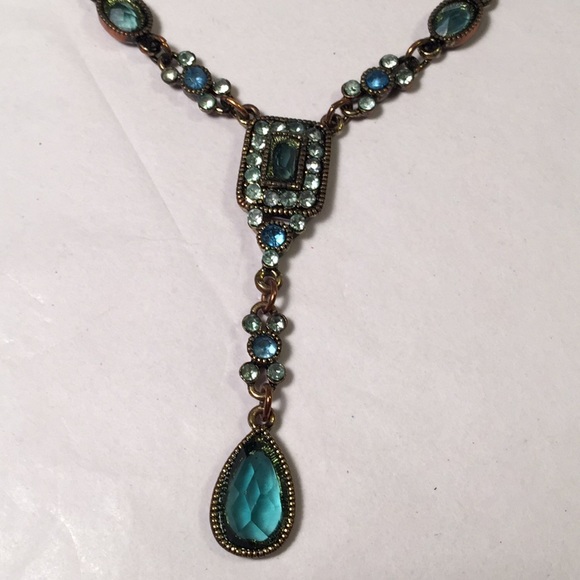 Vintage Avon rhinestone necklace - Picture 2 of 6